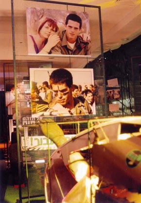 תערוכה בנושא הקטל בדרכים